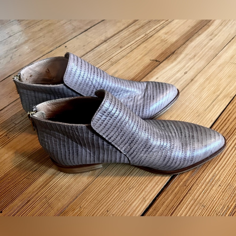 House of Harlow Ankle Boots